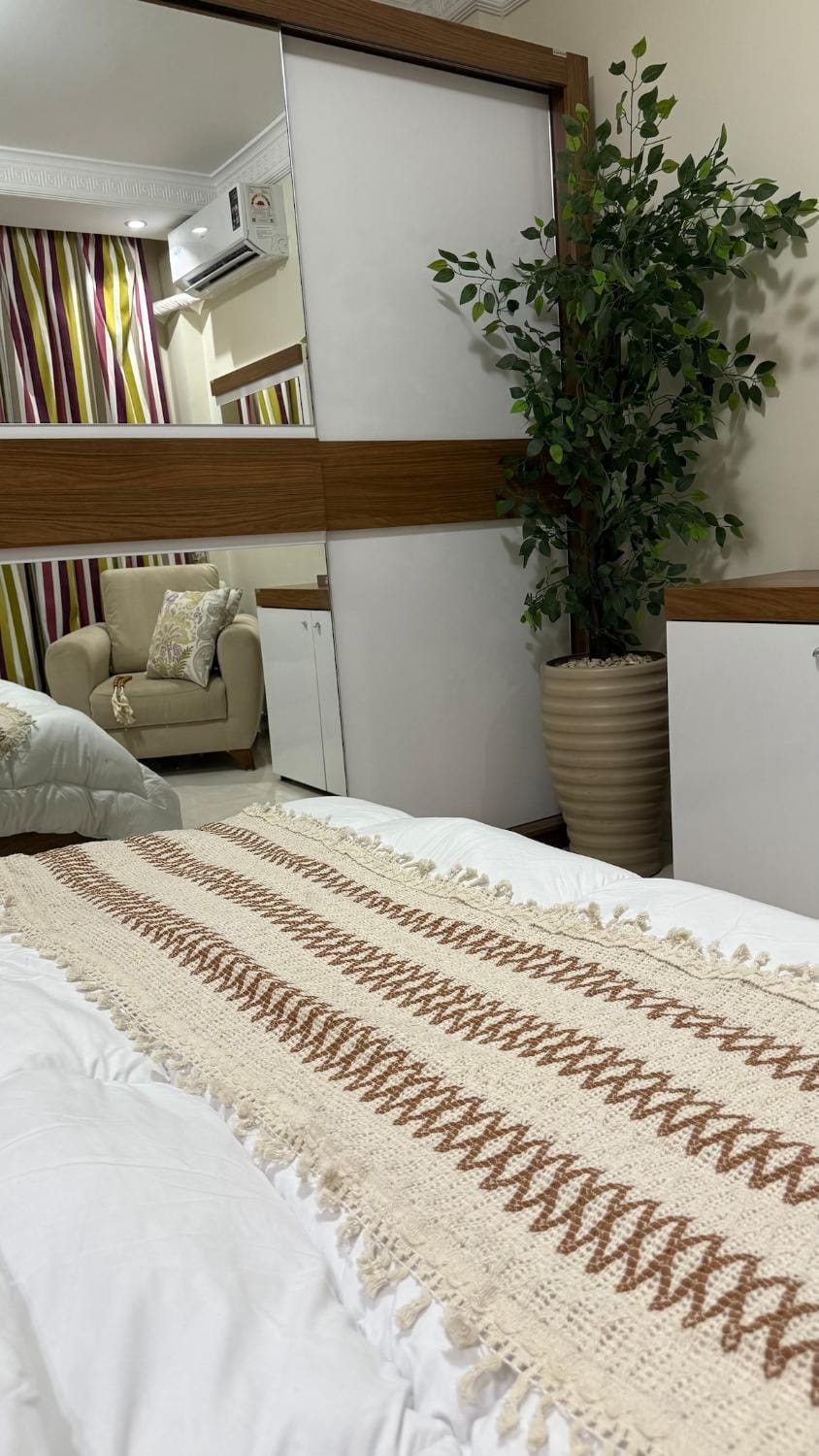 وحده مميزه بمدينتي غرفتين و 2 حمام بجانب الخدمات 52 Apartment in Cairo Governorate