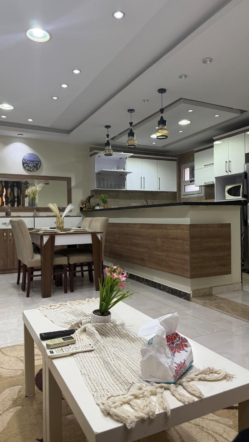 وحده مميزه بمدينتي غرفتين و 2 حمام بجانب الخدمات 52 Apartment in Cairo Governorate