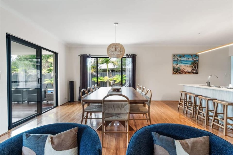 Our Escape - Coastal Poolside Haven in Dunsborough House in Dunsborough