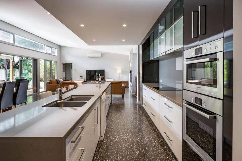 Mimosa - Stylish Beachside Retreat in Dunsborough House in Dunsborough