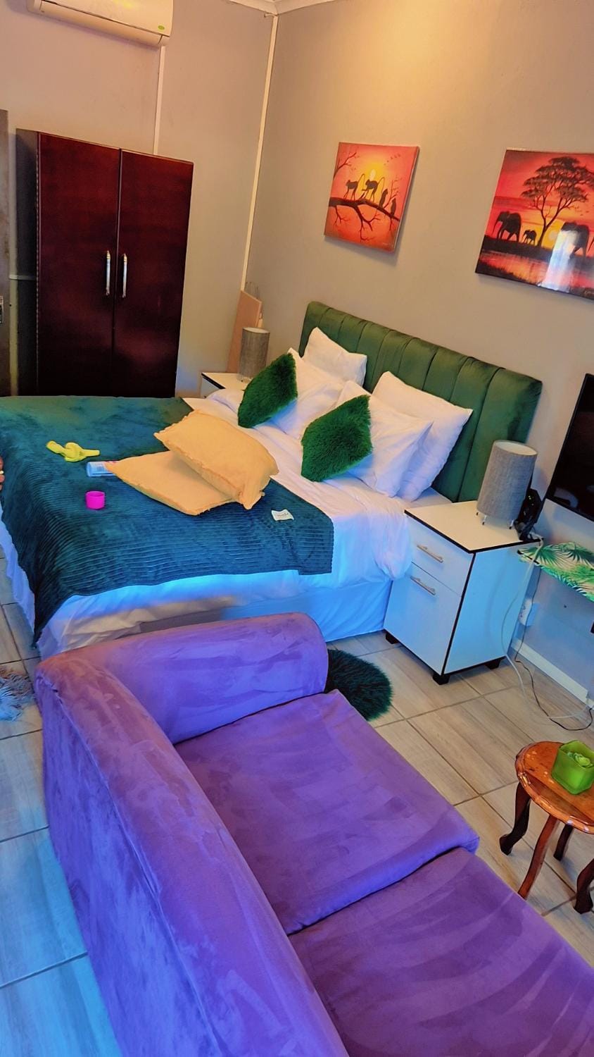Emerald Green Family Haven! Vacation rental in Gauteng