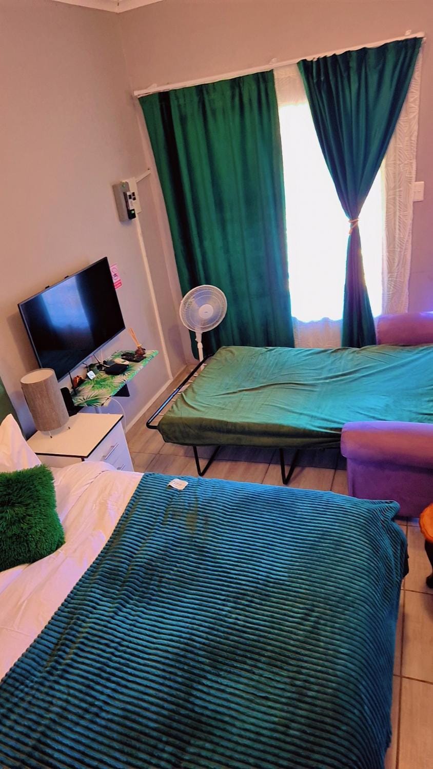 Emerald Green Family Haven! Vacation rental in Gauteng