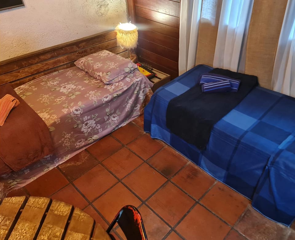 Bed, Living room