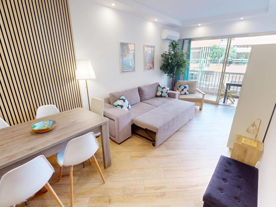 Agréable 2P rénové au centre avec terrasse - FR-1-196-387 Apartment in Menton