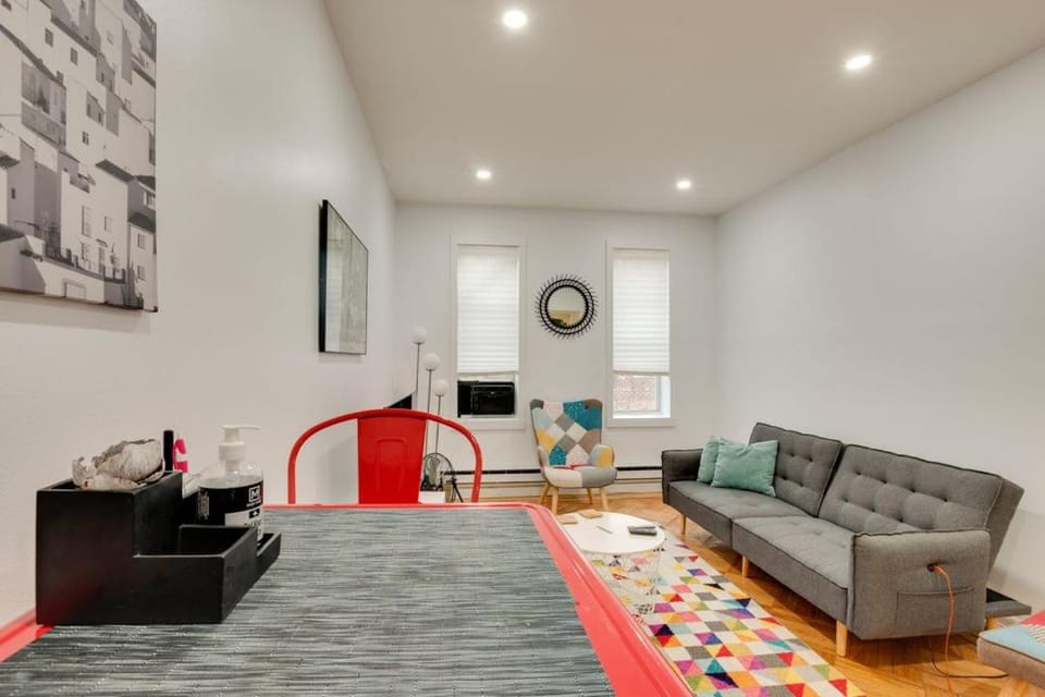 Cozy Condo Jersey City Apartment in Kearny