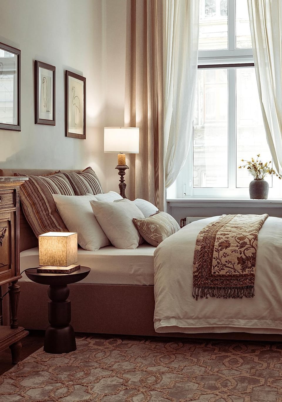 Bed, Photo of the whole room, Bedroom