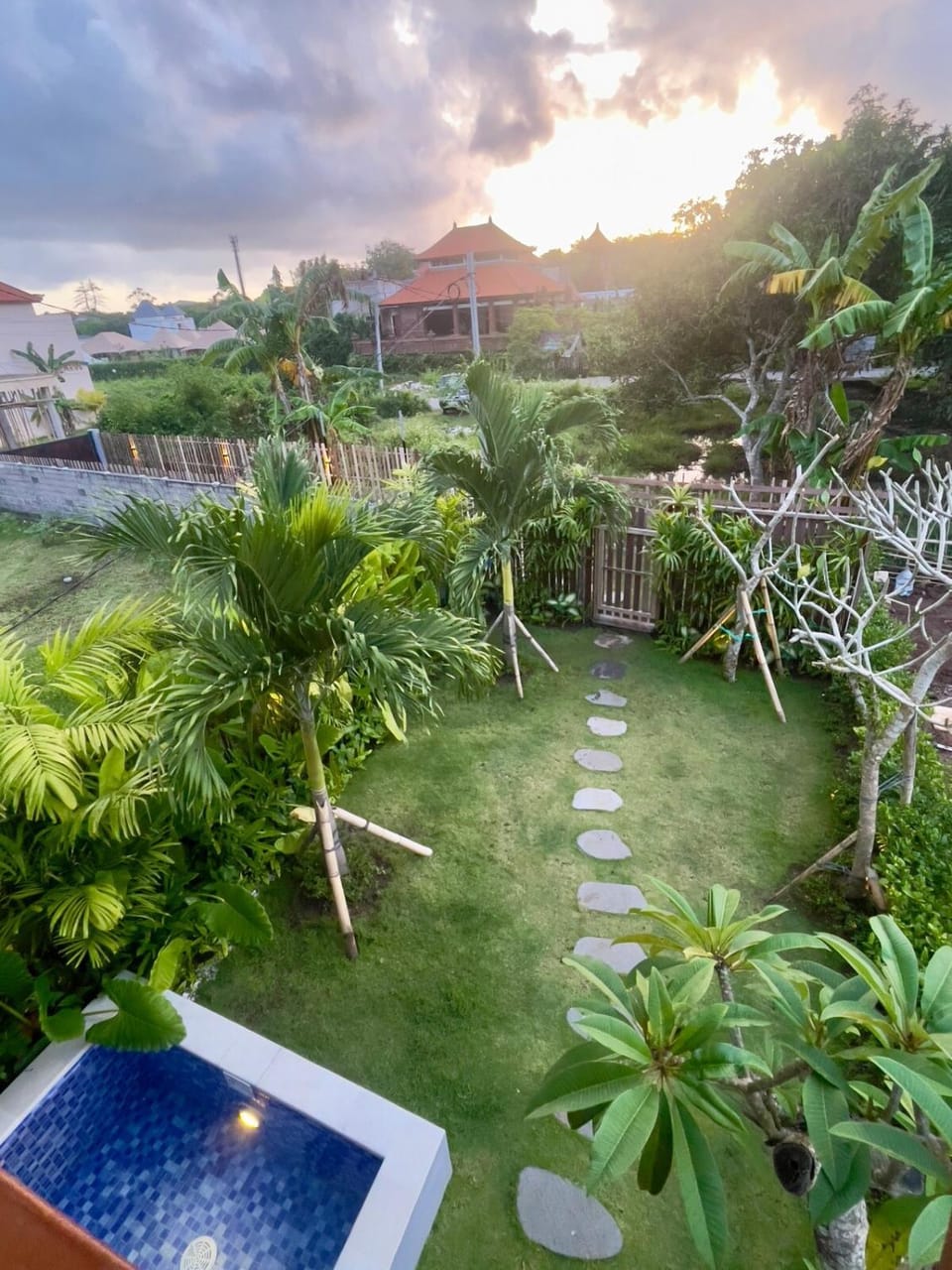 Tropical Private Bungalow Oasis Kemuning Bukit House in Bali