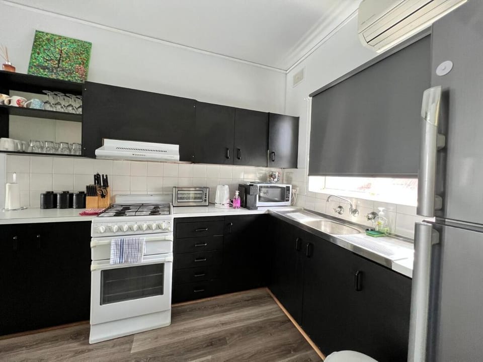2BR entire apartment beach Apartment in Adelaide