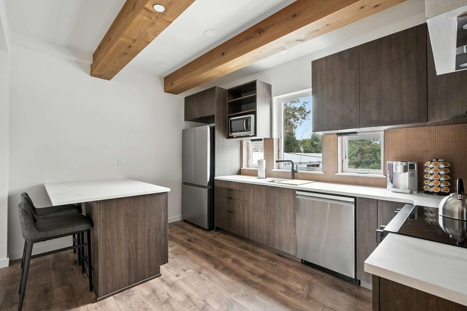 5BR at The Adelynn - Luxury Build - Walk to All House in Portland