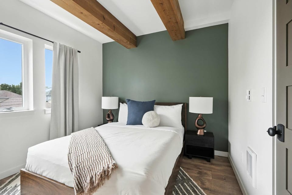 5BR at The Adelynn - Luxury Build - Walk to All House in Portland