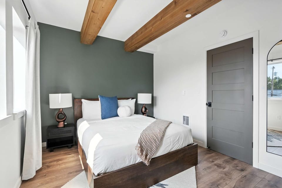 The Adelynn - New Luxury Build in Center of PDX Apartment in Portland