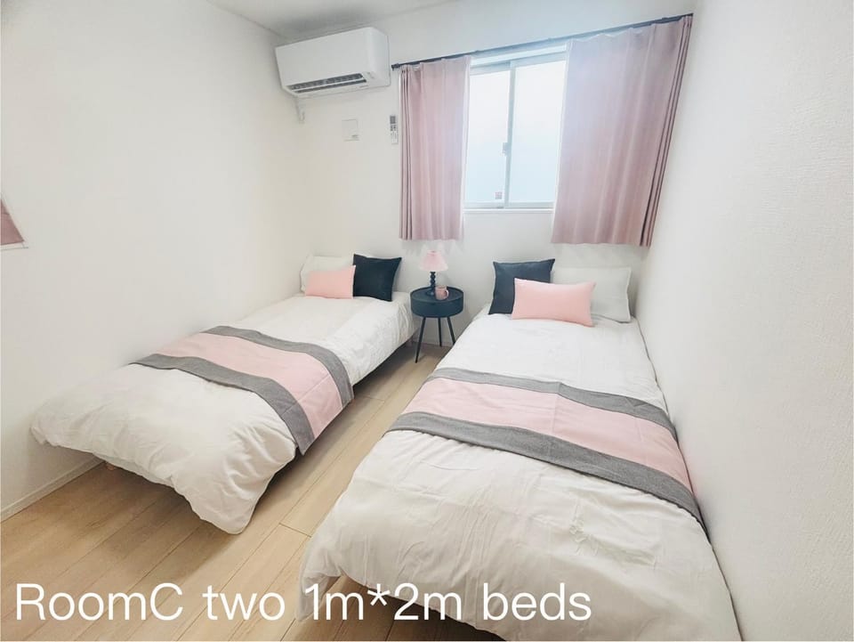 ZZOKIAI緋桜 Open in September 2025! 30-second walk to the sea!4LDK!Free parking! Villa in Okinawa Prefecture
