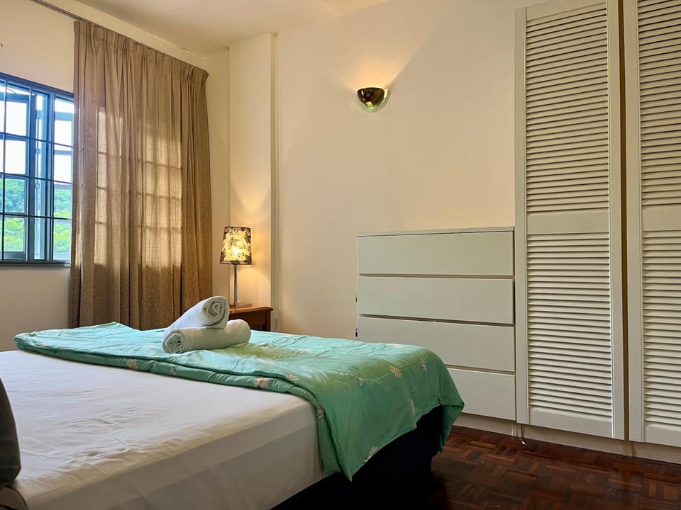 Bed, Photo of the whole room, Bedroom, wardrobe