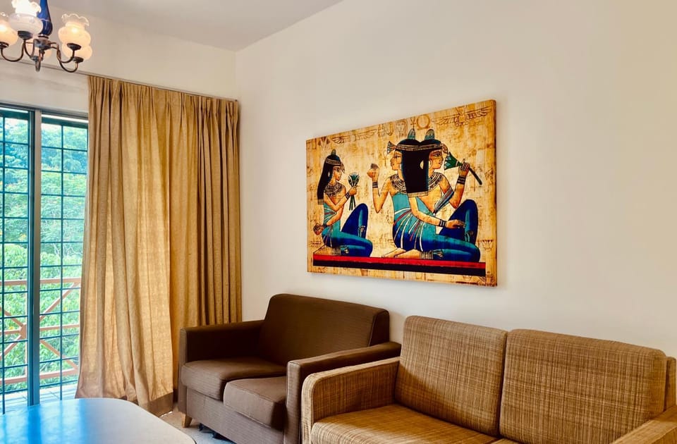 Living room, Decorative detail, Seating area
