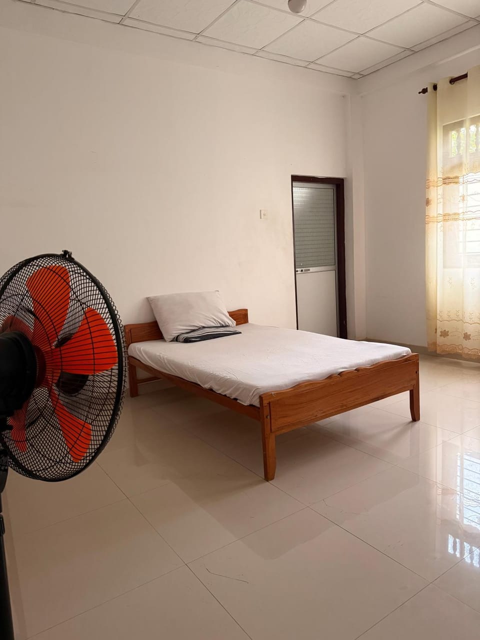 Budget Single Room Farm Stay in Tangalle