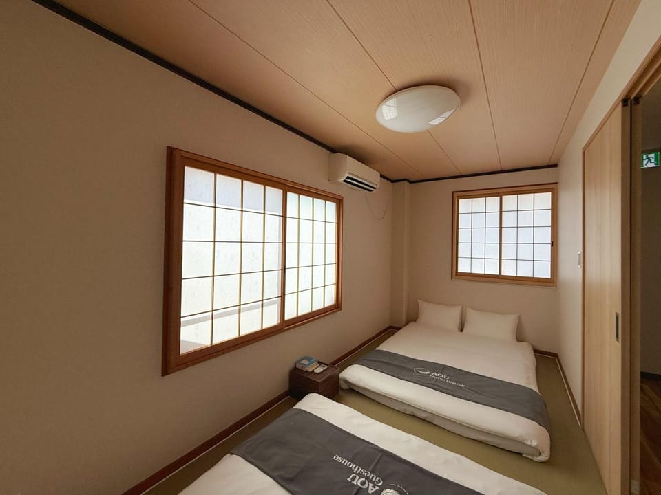Bed, Photo of the whole room, Bedroom, air conditioner
