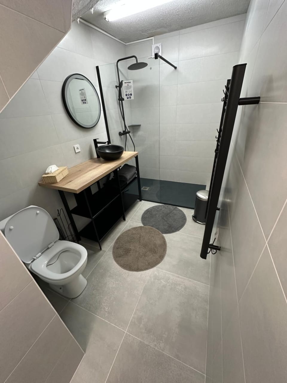 Shower, Bathroom