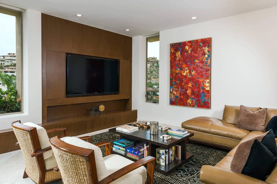 Communal lounge/ TV room, TV and multimedia, Living room, Seating area