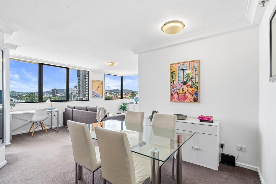 Riverview Sanctuary - Walk to CBD & South Bank Apartment in Brisbane City