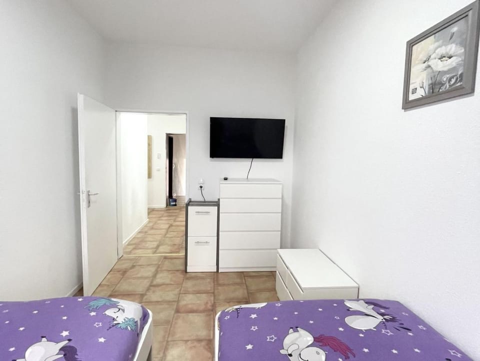 TV and multimedia, Bedroom