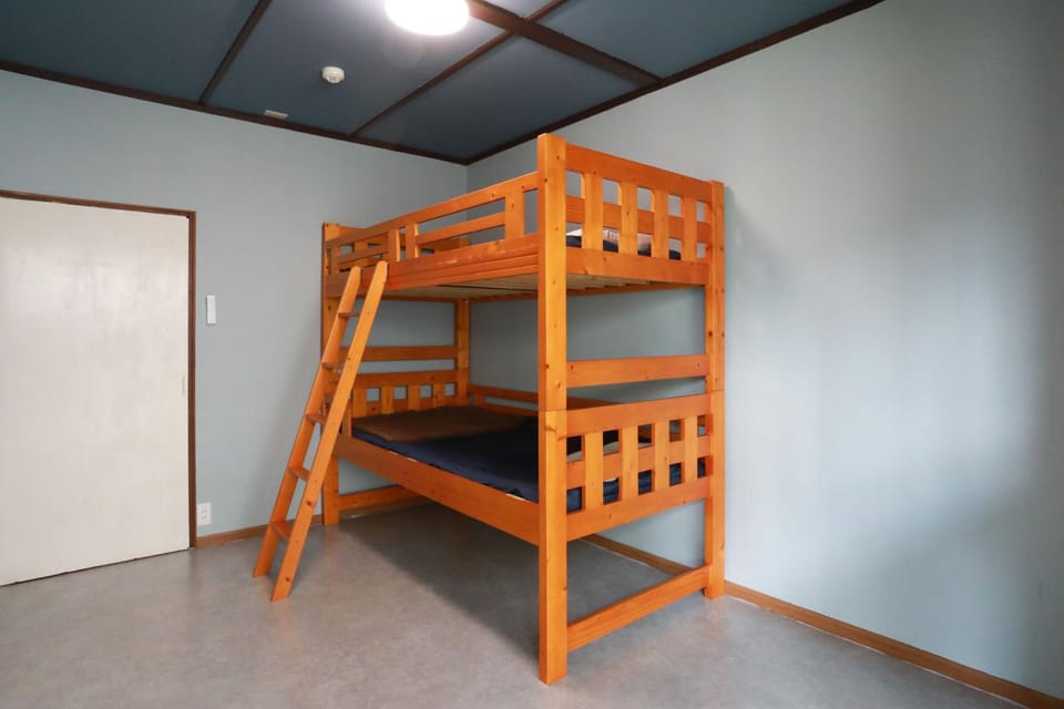 Bed, Bedroom, bunk bed