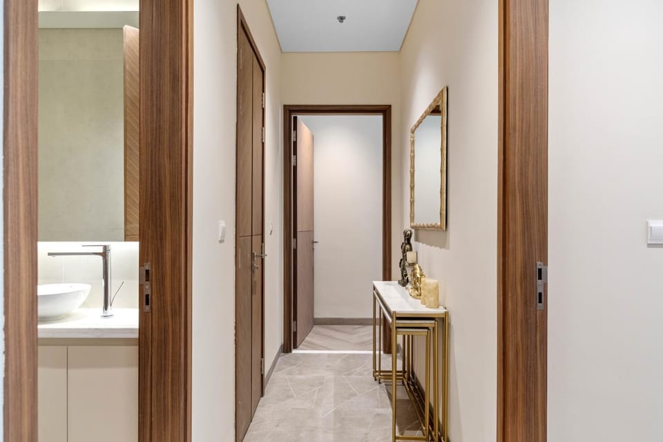 Brand New Stylish Unit near Circle Mall Apartment in Dubai