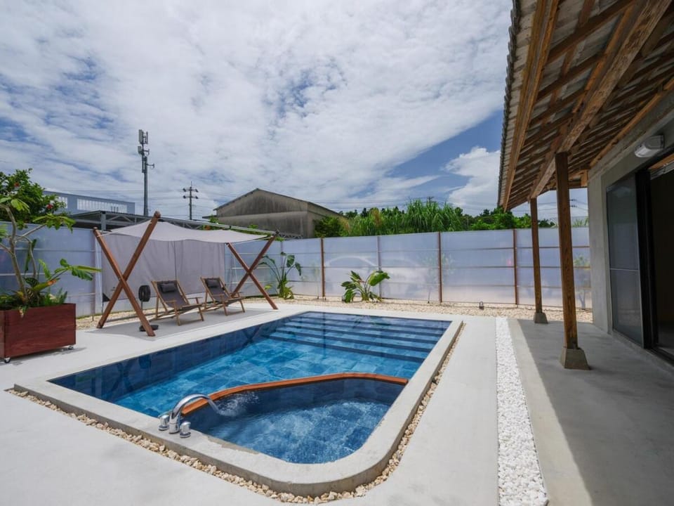 星と水の宿 瀬底島 Villa in Okinawa Prefecture