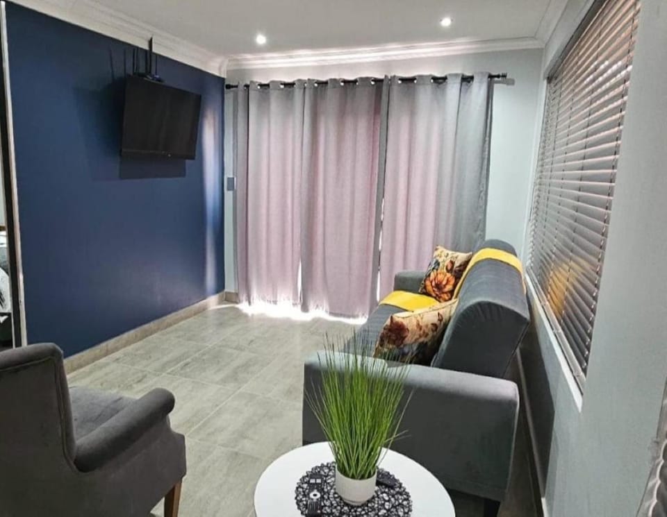 TV and multimedia, Seating area