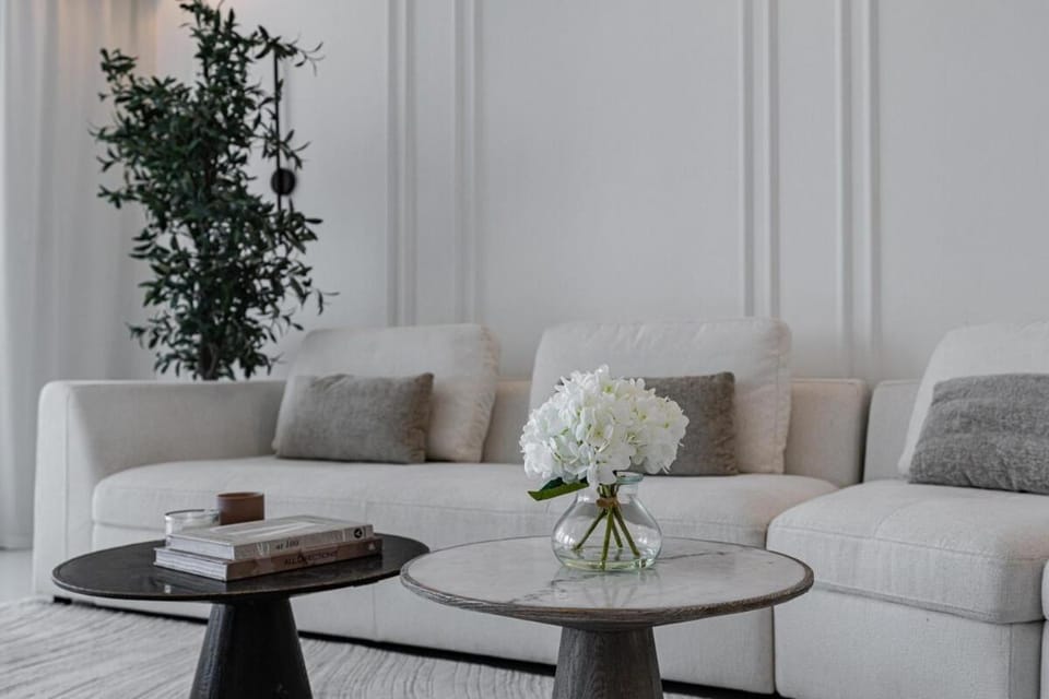 The Pearl 1BR - Business Bay Apartment in Dubai