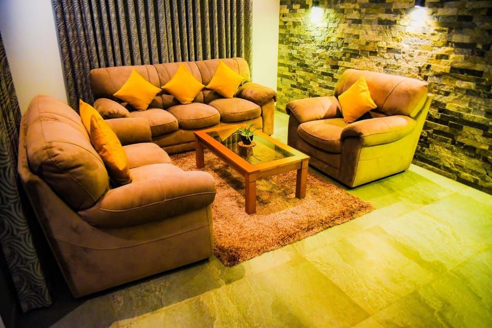 Living room, Seating area