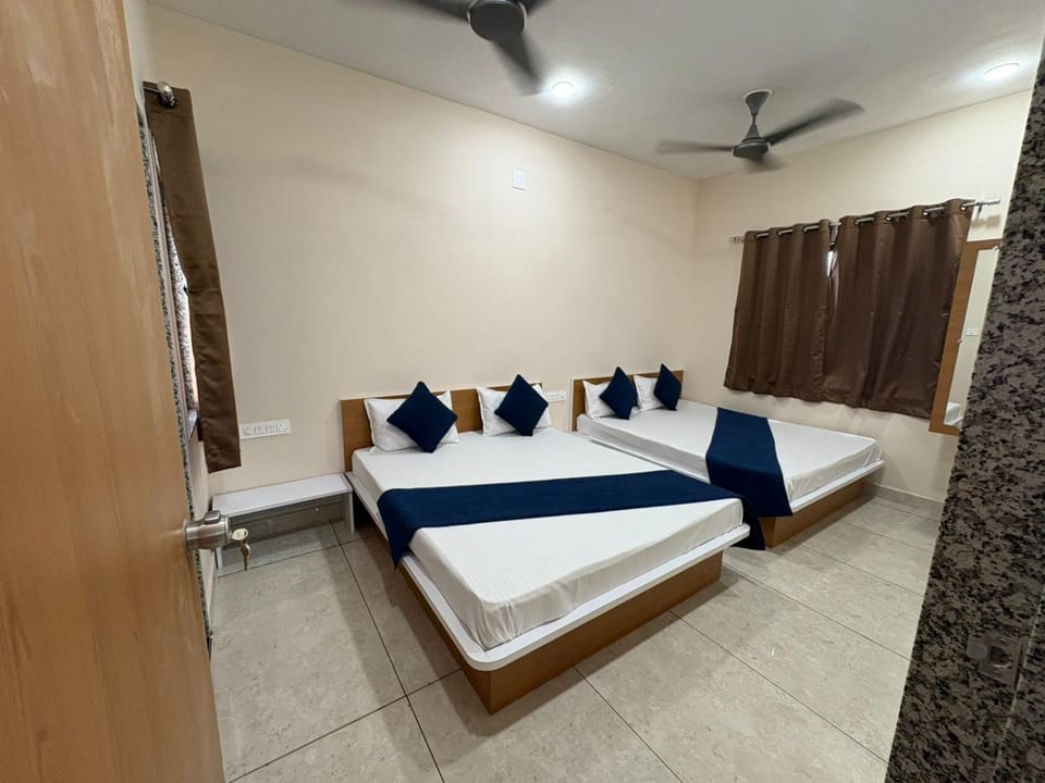 Bed, Bedroom, air conditioner
