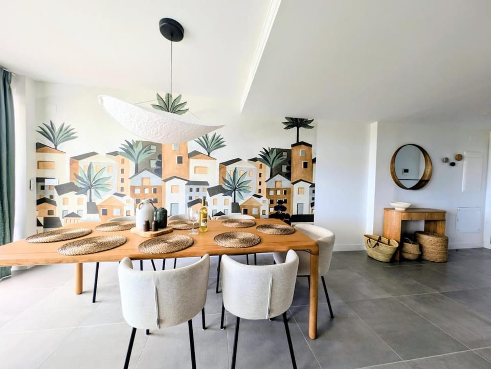 Oasis 325 Premium Apartment Sea & Mountains View Apartment in Costa del Sol