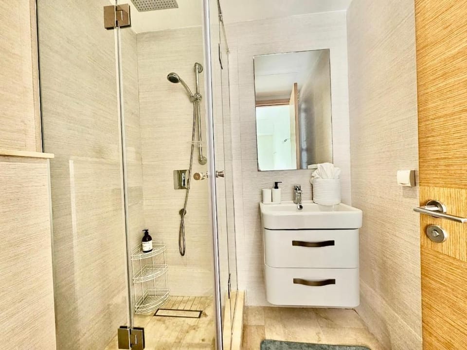 CFC - Douceur et luminosité Apartment in Casablanca