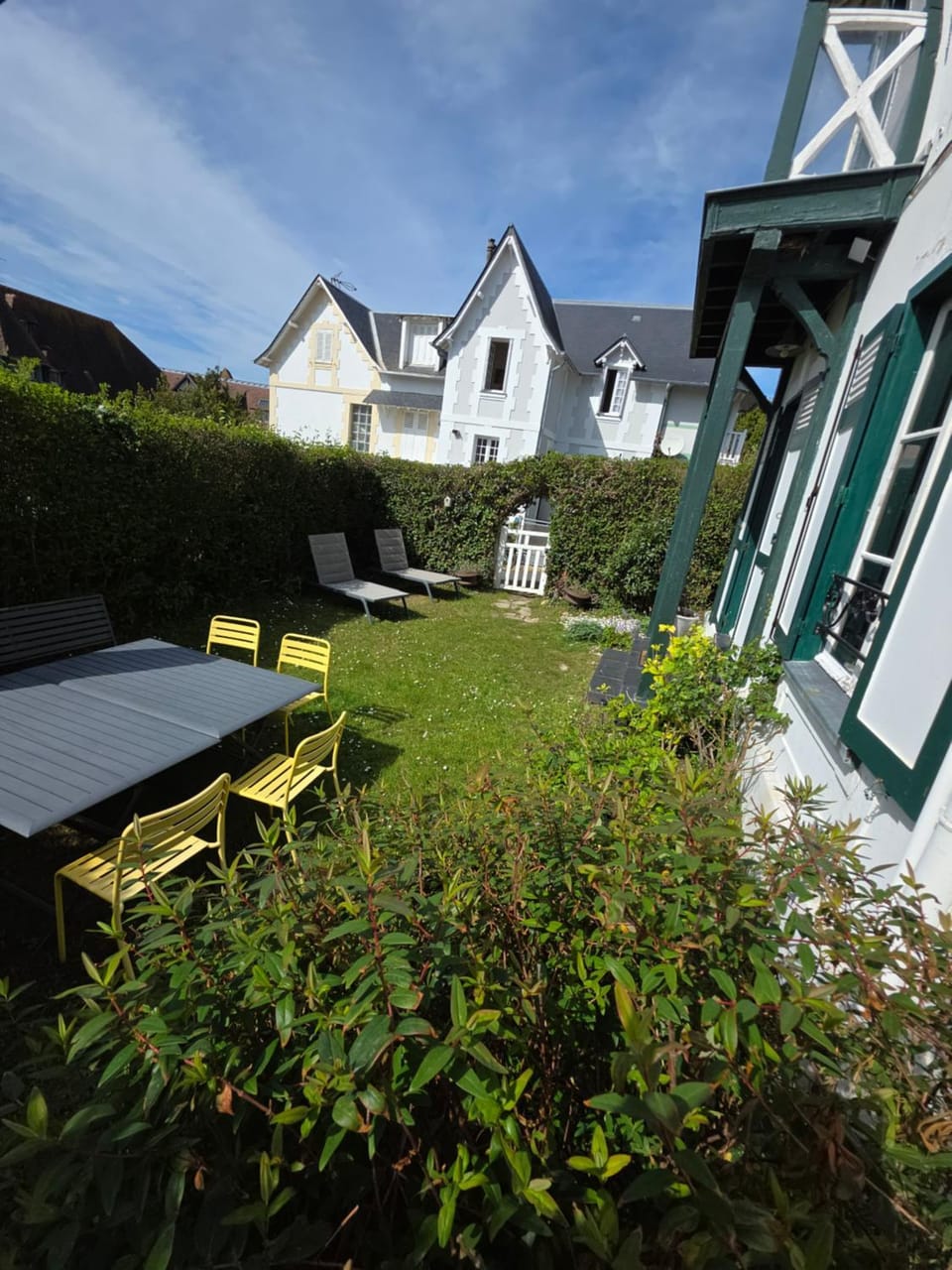 Villa Capucine beach 200 m away, close to Deauville House in Benerville-sur-Mer