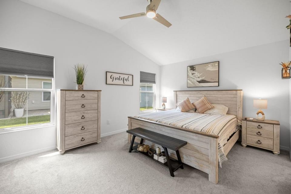 Cozy 2BR With Golfcart 5 Mins to Eastport Sq House in Wildwood