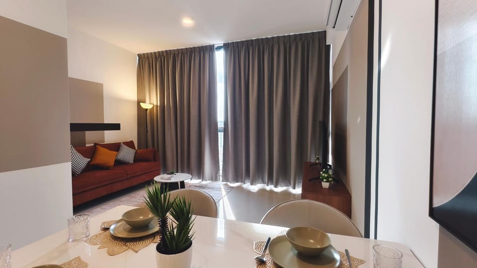 Living room, Photo of the whole room, Seating area, Dining area