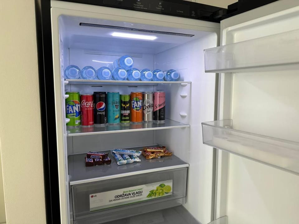 Lounge or bar, minibar