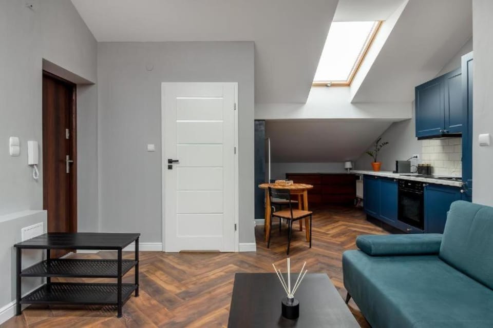 TV and multimedia, Kitchen or kitchenette, Living room, Seating area, Dining area, minibar, oven, pet friendly, stove