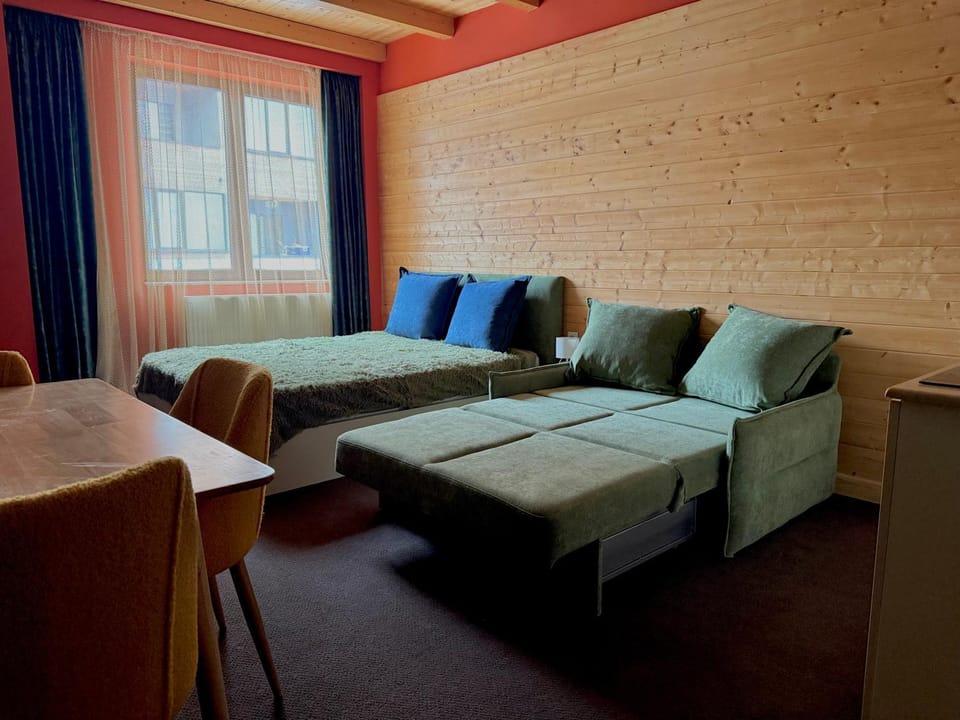 Bed, Living room, Dining area, Bedroom