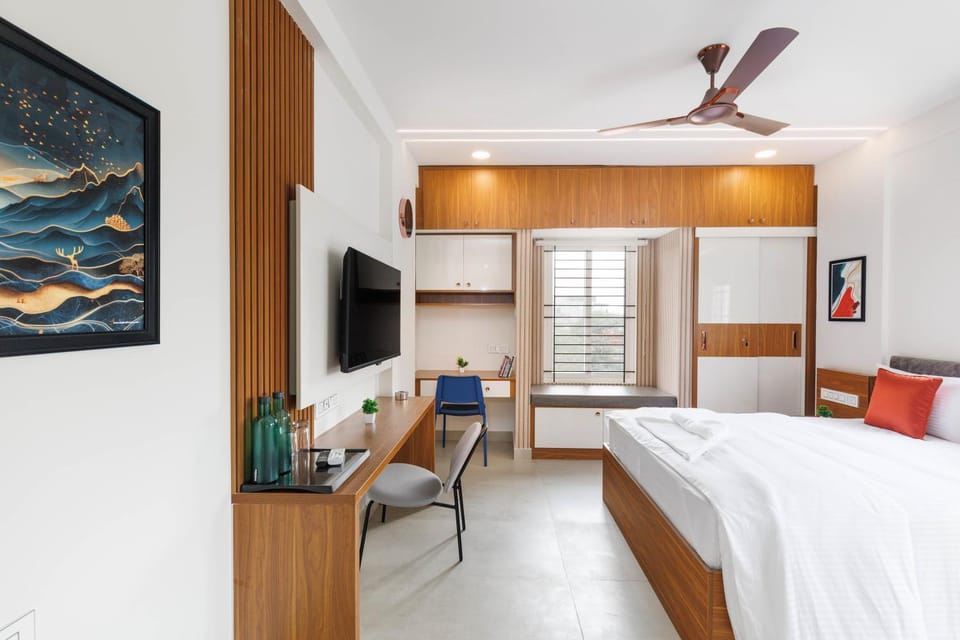 Bed, TV and multimedia, Bedroom, air conditioner