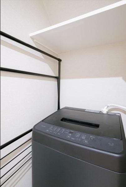 Hokusai Great Wave x Modern Japan Apartment in Shibuya