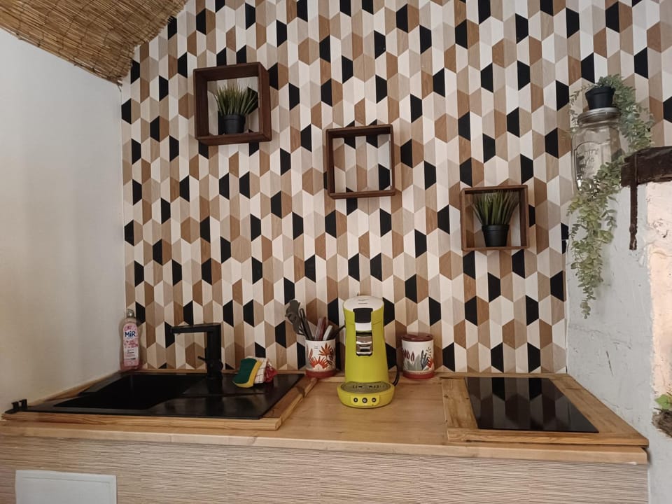 Cabane cozzi dépendance à la ferme avec jacuzzi Chalet in Finistere