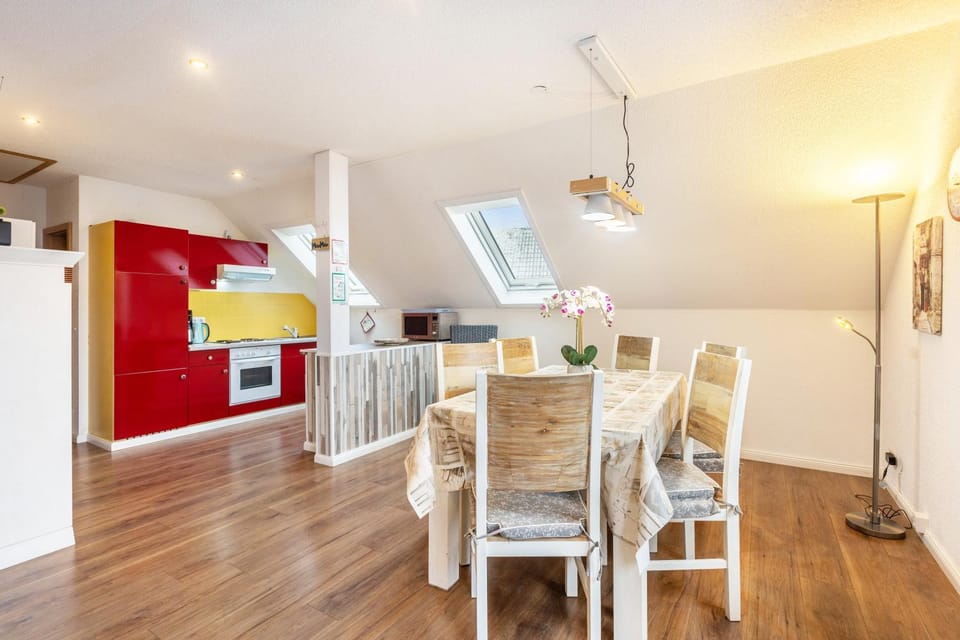 Property building, Kitchen or kitchenette, Living room