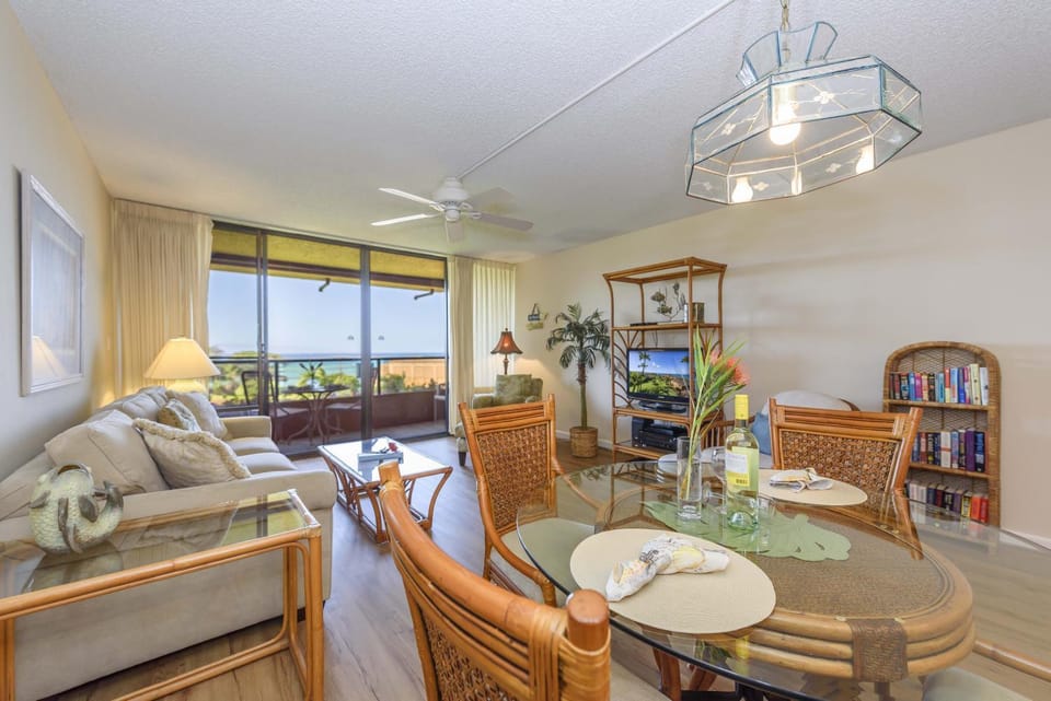 Kahana Villa F406 Apartment in Napili-Honokowai