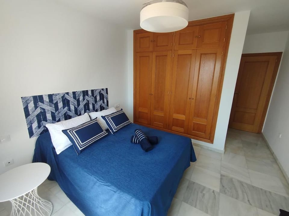 Bedroom, wardrobe