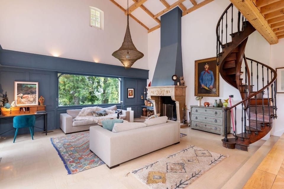 L’Intemporel Bright family home with exceptional pool and view House in Auvergne-Rhône-Alpes