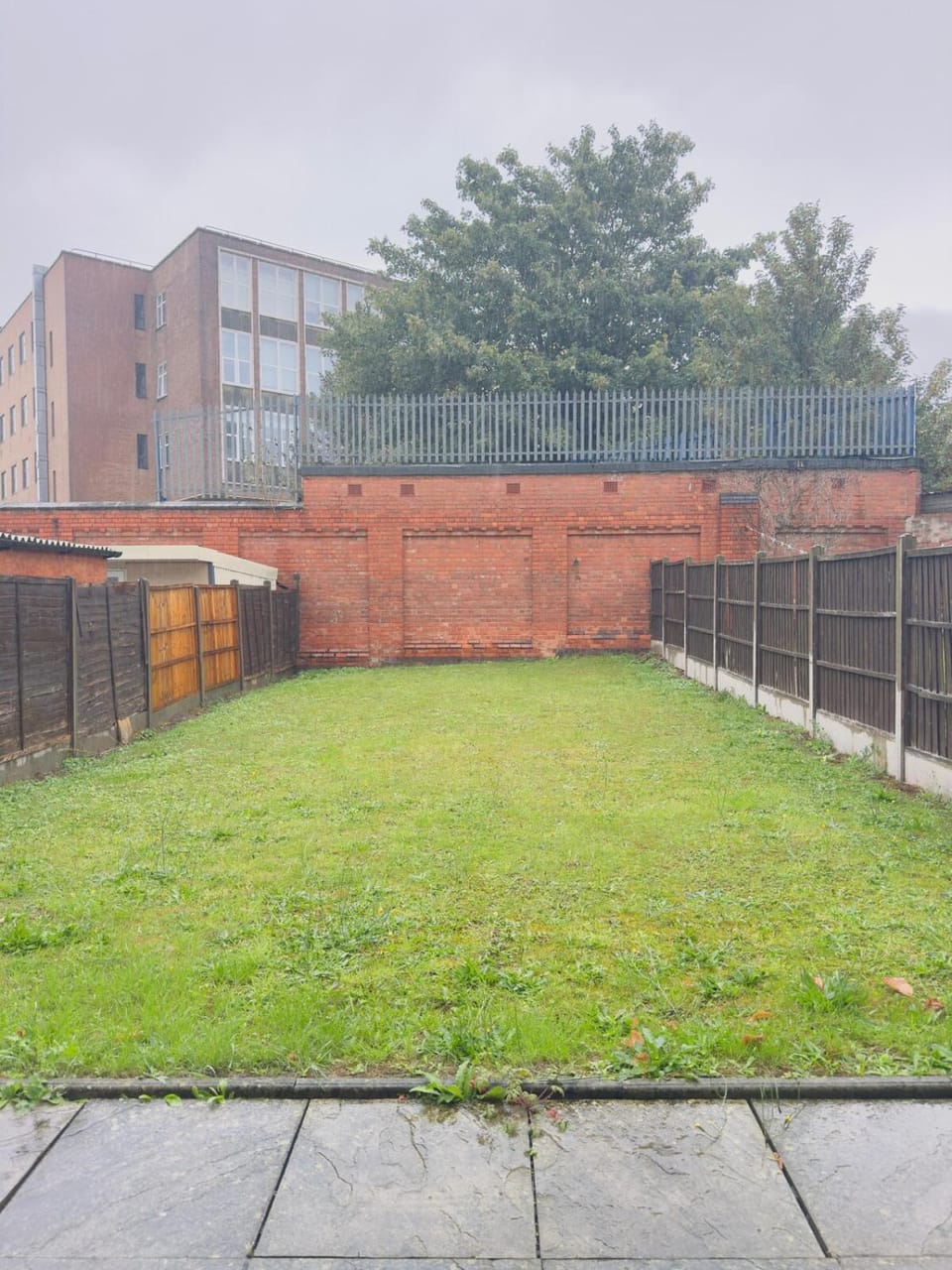 Contractors Lodge Apartment in Coventry