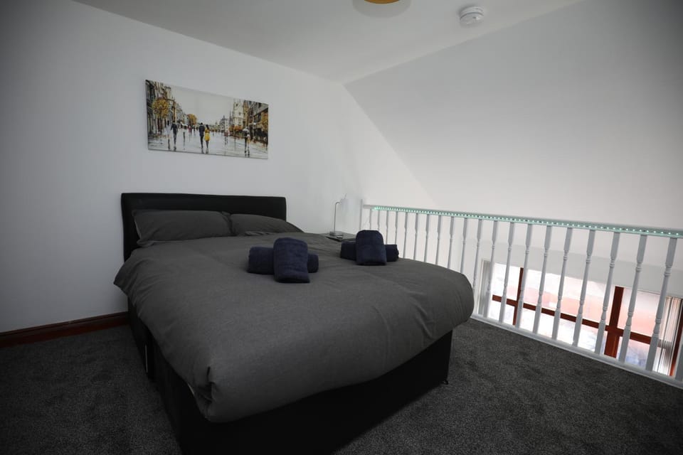 Bed, Bedroom