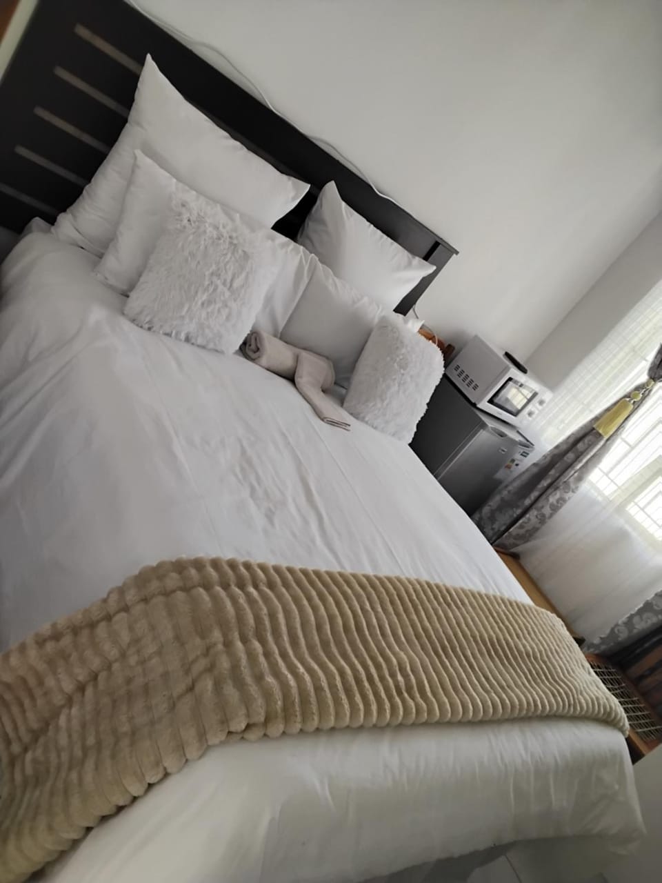 Bed, Photo of the whole room