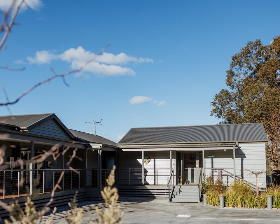 Property building, Street view, Quiet street view